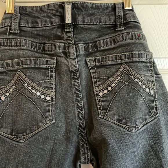 Arait Denim Jeans - Picture 2 of 14